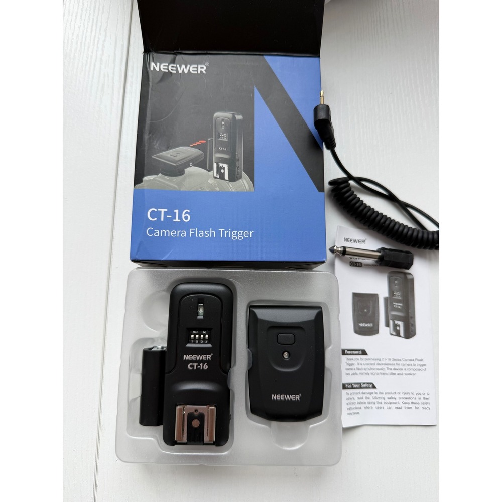 Neewer CT-16 Camera Flash Trigger Wireless Transmitter Receiver‎ Kit 30M Range